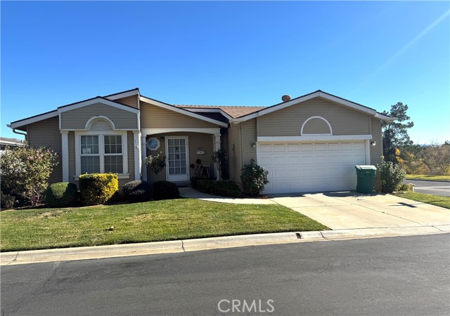 10961 Desert Lawn Drive, Calimesa CA: https://media.crmls.org/medias/d1553087-86c4-4131-8d12-ad7af04a3c33.jpg