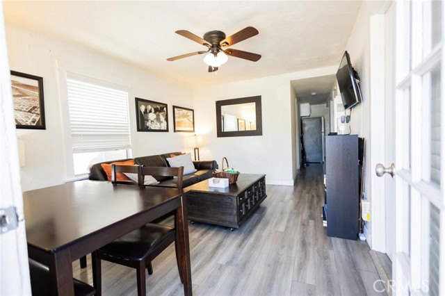 Detail Gallery Image 3 of 15 For 1825 W Balboa, Newport Beach,  CA 92663 - 1 Beds | 1 Baths