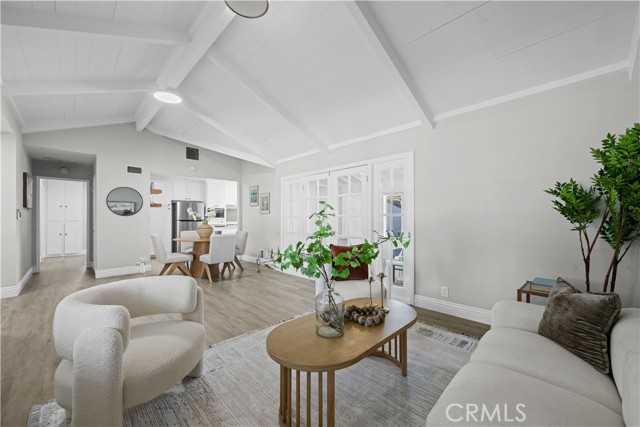 Detail Gallery Image 4 of 32 For 16521 Plummer St, North Hills,  CA 91343 - 3 Beds | 2 Baths