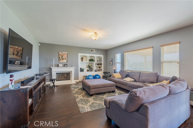 Image 12 of 43 For 17073 Spring Canyon