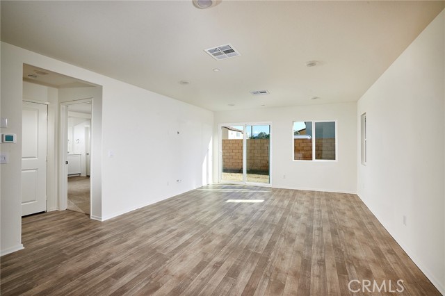 Detail Gallery Image 2 of 15 For 30484 Charger Way, Winchester,  CA 92596 - 3 Beds | 2 Baths