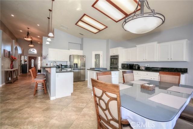 Detail Gallery Image 17 of 74 For 14987 Tournament Dr, Helendale,  CA 92342 - 3 Beds | 2 Baths