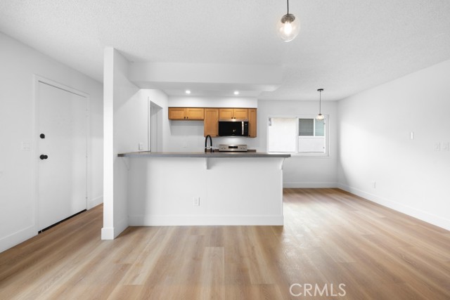 Detail Gallery Image 3 of 32 For 18103 Camino Bello #4,  Rowland Heights,  CA 91748 - 2 Beds | 1 Baths