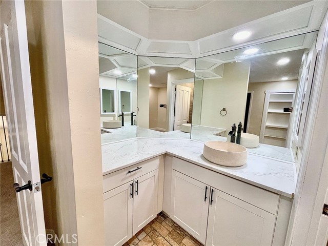 Detail Gallery Image 7 of 16 For 38194 Oaktree Loop, Murrieta,  CA 92562 - 2 Beds | 2/1 Baths