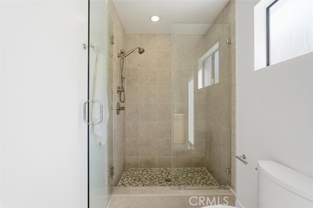 Detail Gallery Image 36 of 66 For 5204 Middlecrest Rd, Rancho Palos Verdes,  CA 90275 - 4 Beds | 3 Baths