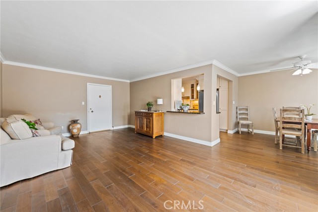 Detail Gallery Image 9 of 33 For 2772 2a E 2nd St #A2,  Long Beach,  CA 90803 - 2 Beds | 2 Baths