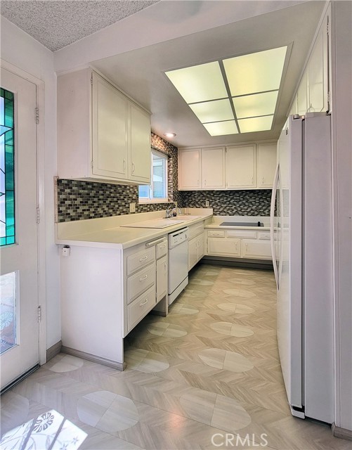 Detail Gallery Image 10 of 29 For 179 Avenida Majorca #C,  Laguna Woods,  CA 92637 - 2 Beds | 2 Baths