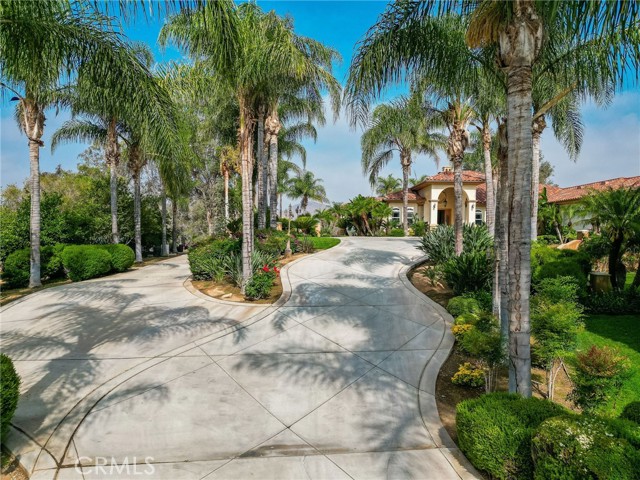 6116 Chadbourne Avenue, Riverside CA: https://media.crmls.org/medias/d15aff6e-a2fe-4348-9766-e26825013aab.jpg