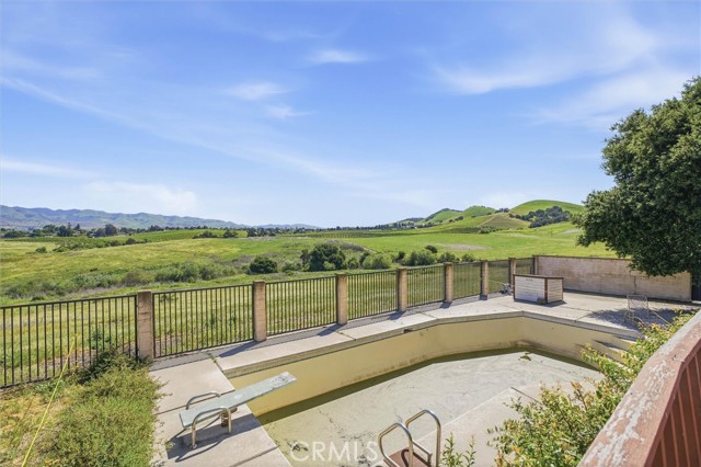 Detail Gallery Image 6 of 54 For 5350 Davenport Creek Rd, San Luis Obispo,  CA 93401 - 4 Beds | 3 Baths