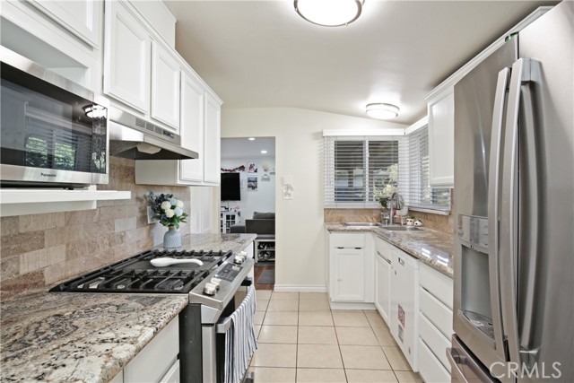 Detail Gallery Image 10 of 34 For 11003 Pangborn Ave, Downey,  CA 90241 - 3 Beds | 2 Baths