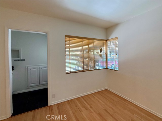 Detail Gallery Image 17 of 29 For 9221 Rubio Ave, North Hills,  CA 91343 - 2 Beds | 2 Baths