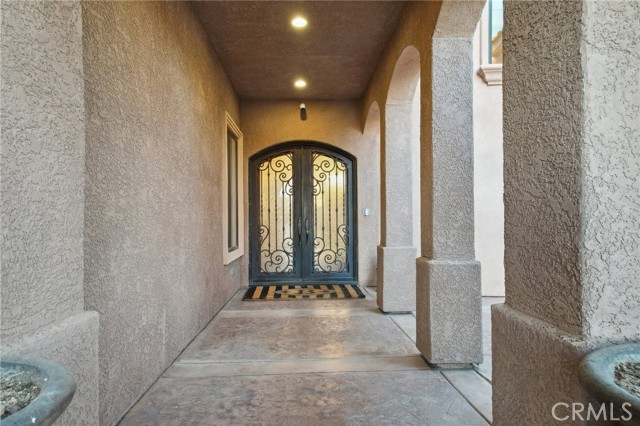 Detail Gallery Image 3 of 25 For 16546 Iwa Rd, Apple Valley,  CA 92307 - 4 Beds | 4/1 Baths