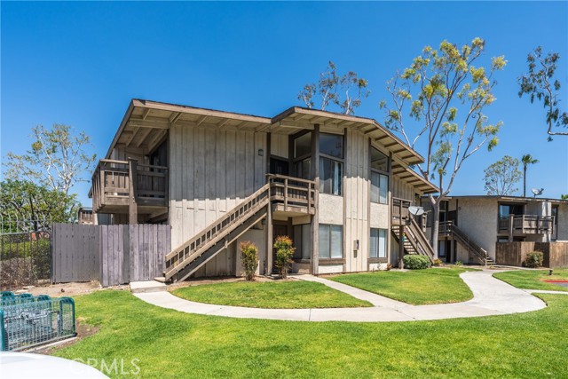 Detail Gallery Image 1 of 23 For 1150 S Meadow Ln #70,  Colton,  CA 92324 - 1 Beds | 1 Baths
