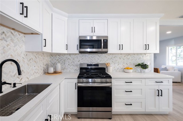 2708 Spreckels Lane, Redondo Beach, California 90278, 3 Bedrooms Bedrooms, ,2 BathroomsBathrooms,Residential,Sold,Spreckels,SB22026607