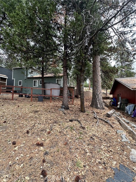 32064 Hunsaker Way, Running Springs CA: https://media.crmls.org/medias/d15f560a-279d-49f5-a6d6-ec495e02cb8f.jpg