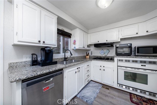 15050 Monte Vista Avenue, Chino Hills CA: https://media.crmls.org/medias/d15f5e4a-424f-42b4-ba84-97b2b2062f35.jpg