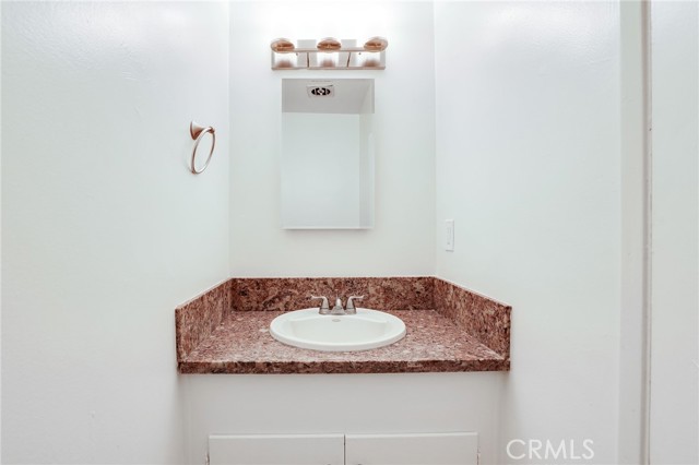 Detail Gallery Image 12 of 16 For 3430 Elm Ave #10,  Long Beach,  CA 90807 - 2 Beds | 1/1 Baths