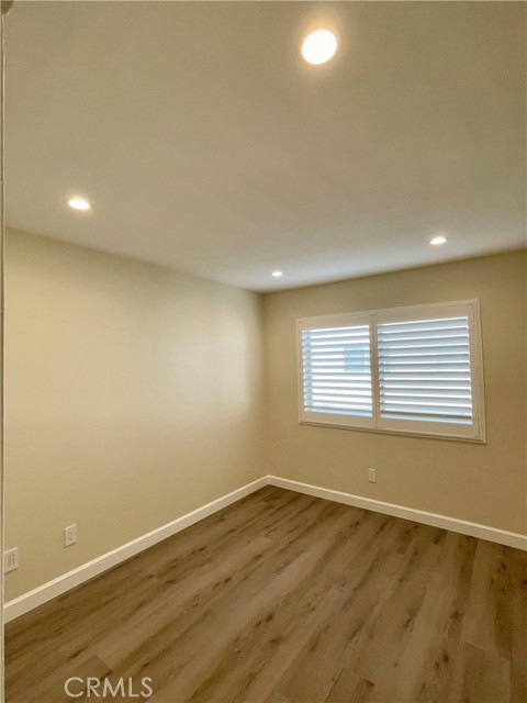 Detail Gallery Image 18 of 24 For 22271 Erwin St, Woodland Hills,  CA 91367 - 3 Beds | 2/1 Baths