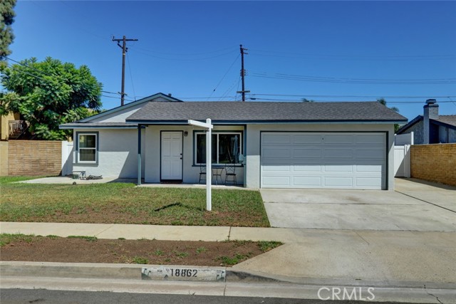 18862 Carolyn Lane, Huntington Beach CA: https://media.crmls.org/medias/d1606c77-145c-4890-990c-0f6c02324828.jpg