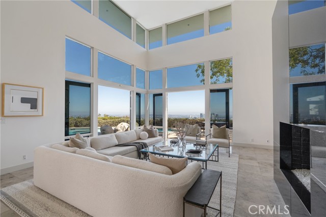 Detail Gallery Image 3 of 27 For 1436 Summitridge Dr, Beverly Hills,  CA 90210 - 4 Beds | 5/1 Baths