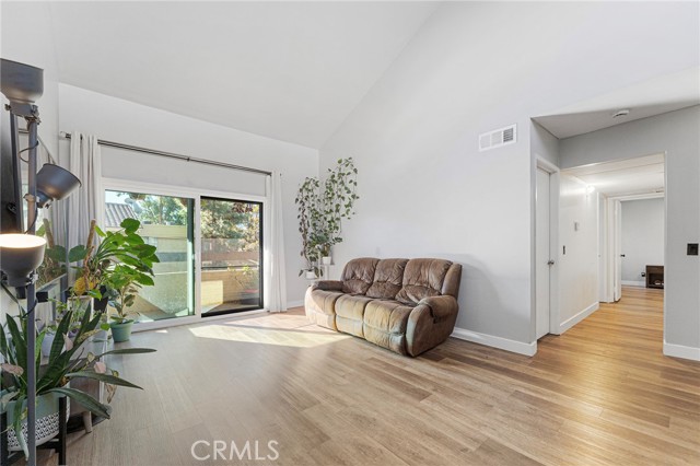 Detail Gallery Image 9 of 25 For 18754 Mandan #1302,  Canyon Country,  CA 91351 - 3 Beds | 2 Baths