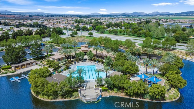 29548 Dry Creek Drive, Menifee CA: https://media.crmls.org/medias/d1617470-fa68-4e83-8154-4979cba006fe.jpg