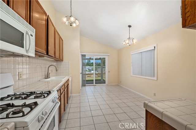 Detail Gallery Image 9 of 39 For 28525 La Noche, Mission Viejo,  CA 92692 - 3 Beds | 2 Baths