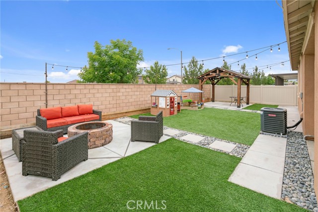 Detail Gallery Image 29 of 34 For 582 Clarence Muse Loop, Perris,  CA 92570 - 4 Beds | 2 Baths