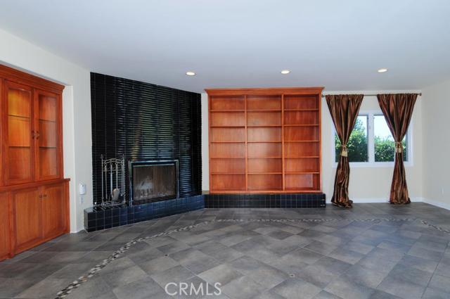Detail Gallery Image 7 of 17 For 345 Palos Verdes Dr, Palos Verdes Estates,  CA 90274 - 4 Beds | 4 Baths