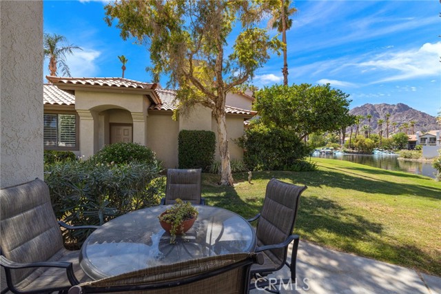 79822 Olympia Fields, La Quinta CA: https://media.crmls.org/medias/d162bae9-e842-40f4-a840-be1b3e26ce59.jpg