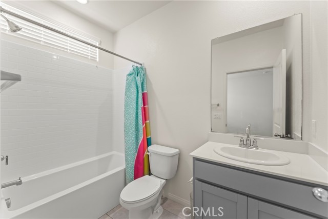 Detail Gallery Image 27 of 31 For 18443 Montage, Northridge,  CA 91324 - 3 Beds | 4 Baths