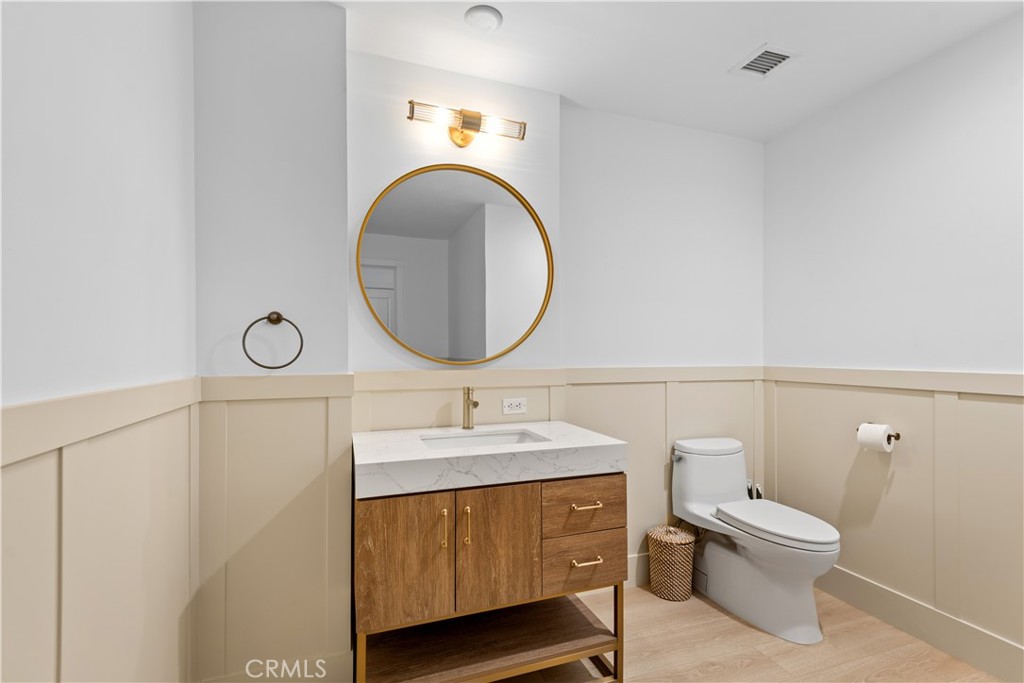 https://media.crmls.org/medias/d1642763-c710-4804-852f-6be826817d72.jpg?preset=X-Large