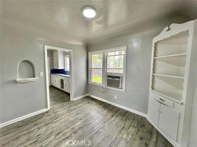 Detail Gallery Image 8 of 28 For 4236 E Ball Ave, Fresno,  CA 93702 - 2 Beds | 1 Baths