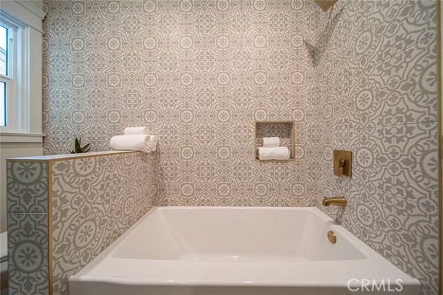 Detail Gallery Image 21 of 62 For 2520 East Sixth Street, Long Beach,  CA 90814 - – Beds | – Baths