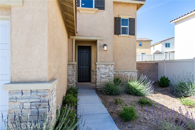 13119 Lancaster Street, Hesperia CA: https://media.crmls.org/medias/d16488c5-2fa7-44e9-971c-d1b305c54092.jpg