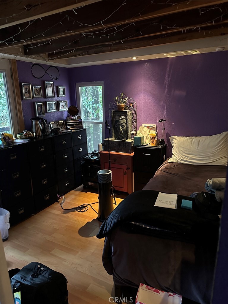https://media.crmls.org/medias/d165bb50-1d4b-4ccb-8333-8b531200949c.jpg?preset=X-Large