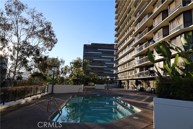 Detail Gallery Image 35 of 38 For 222 Monterey Rd #1603,  Glendale,  CA 91206 - 2 Beds | 2 Baths