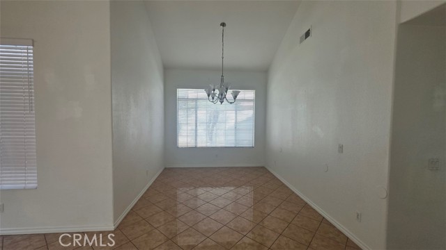 Detail Gallery Image 4 of 13 For 28620 N Port, Menifee,  CA 92584 - 3 Beds | 2/1 Baths