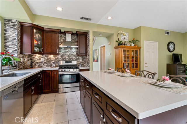 Detail Gallery Image 12 of 49 For 11782 Summergrove Ct, Fountain Valley,  CA 92708 - 3 Beds | 2/1 Baths
