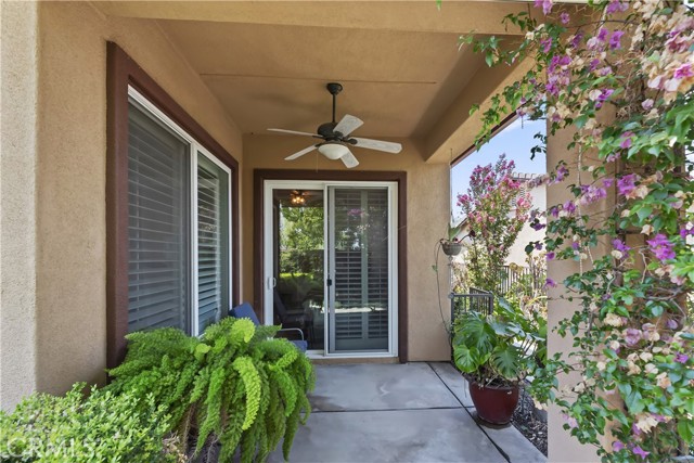Detail Gallery Image 5 of 33 For 24024 Augusta Dr, Corona,  CA 92883 - 2 Beds | 2 Baths