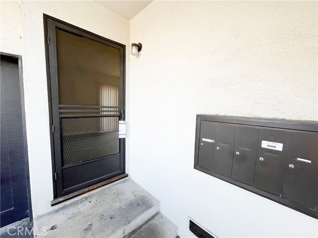 Detail Gallery Image 3 of 14 For 3444 Redondo Beach Bld #1,  Torrance,  CA 90504 - 2 Beds | 1 Baths