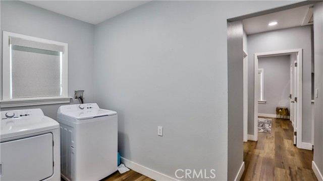 408 S Flower Street, Santa Ana CA: https://media.crmls.org/medias/d16799f5-3ef6-487e-800e-834c393b762a.jpg