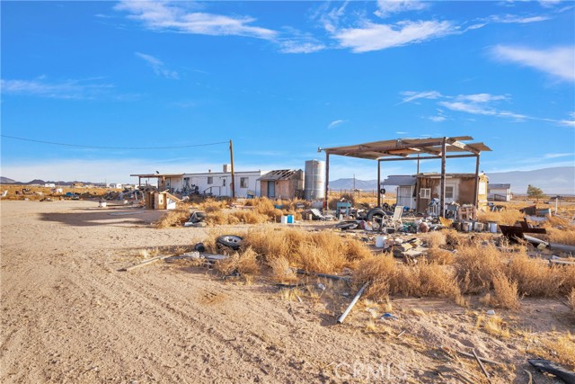 Detail Gallery Image 31 of 44 For 36249 Campbell Rd, Lucerne Valley,  CA 92356 - 5 Beds | 3 Baths