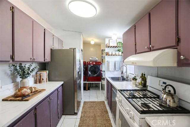 Detail Gallery Image 4 of 18 For 14272 Hoover St #10,  Westminster,  CA 92683 - 3 Beds | 2 Baths