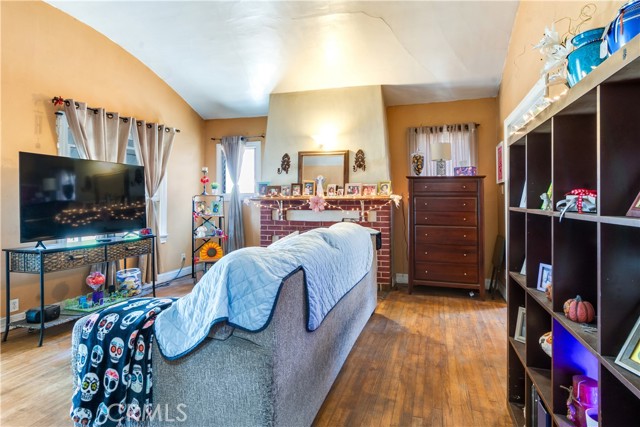Detail Gallery Image 5 of 21 For 3010 Stockbridge Ave, Los Angeles,  CA 90032 - 2 Beds | 1 Baths