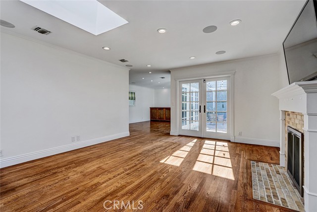 Detail Gallery Image 7 of 44 For 456 30th St, Manhattan Beach,  CA 90266 - 3 Beds | 2 Baths