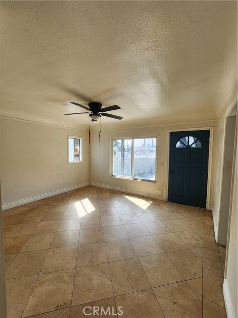 Detail Gallery Image 10 of 15 For 13402 S Willowbrook, Compton,  CA 90222 - 3 Beds | 2 Baths