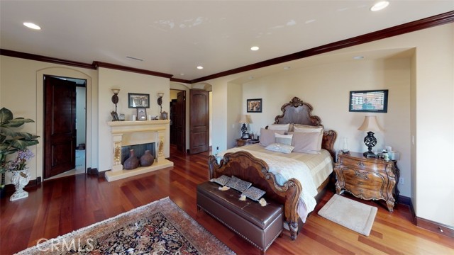 Detail Gallery Image 17 of 30 For 903 10th St, Manhattan Beach,  CA 90266 - 6 Beds | 7 Baths