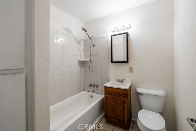 Detail Gallery Image 13 of 27 For 3245 Santa Fe Ave #62,  Long Beach,  CA 90810 - 2 Beds | 1 Baths