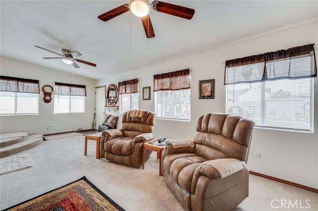 Image 15 of 31 For 5851 Pearce Avenue